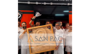 Équipe Sanipac victorieuse du tournoi de Touch Rugby organisé par le CS Annonay